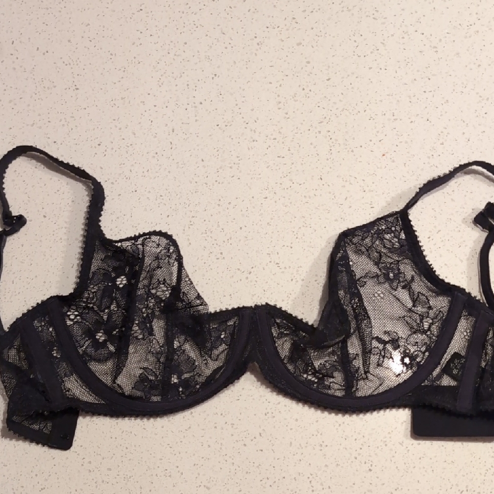 Skims Elegant Black Lace Bra